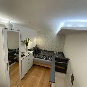 lazyhome-budapest.inbudapesthotels.com/